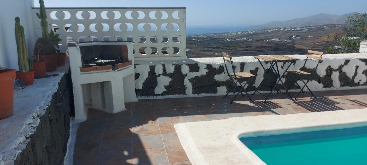 Aloelux Villa !! - Private Villa With Pool , Jacuzzi, Cinema, Massage ,Wonderful View, Art Desing Villa Tías Exterior foto